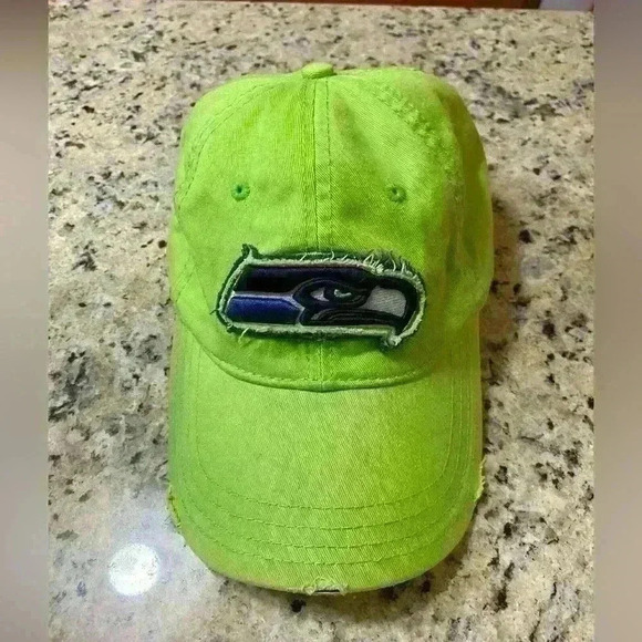Seattle Seahawks Baseball Cap - Picture 1 of 6